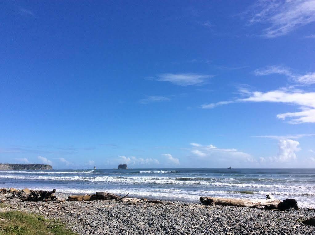 Beachview Motel Greymouth Exterior photo